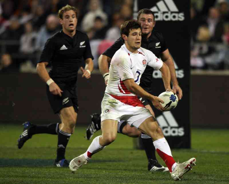 Care hizo su debut con Inglaterra en 2008 contra Nueva Zelanda